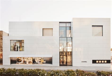 chanel store in beverly hills.